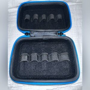 10 ct essential oil case.
